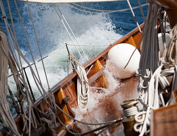 Bootshaftpflicht: Segelboot in Gefahrensituation