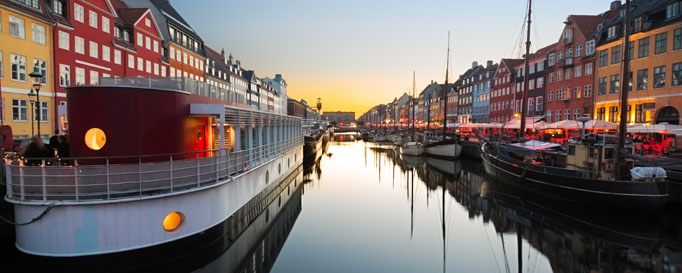 Segeln Dänemark: Anlegestelle am Kanal