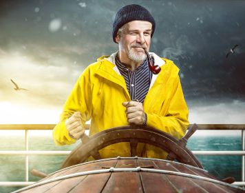 Skipper lenkt Segelboot: Skippertraining macht Bootsführer fit